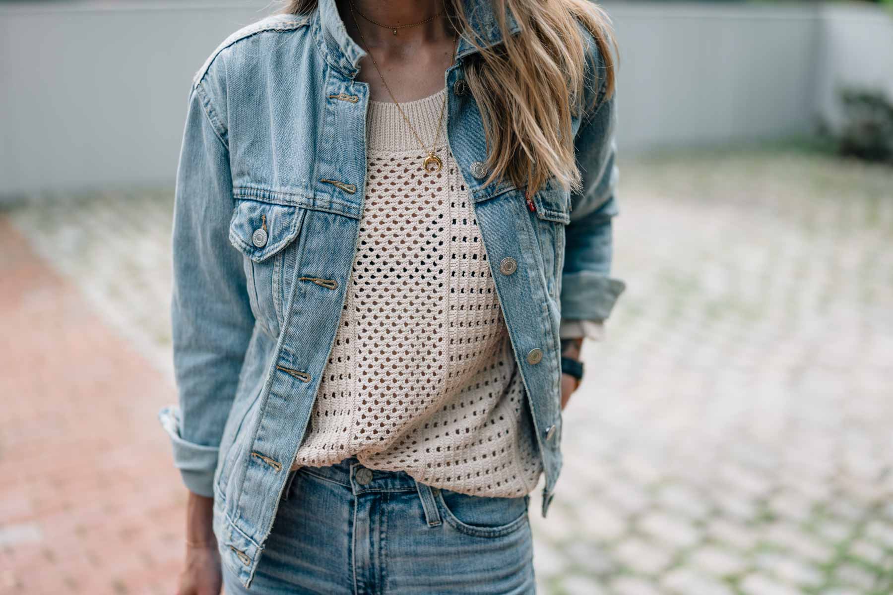 9 Ways to Get Fashionable With Your Denim Jacket – A Woman’s Guide ...